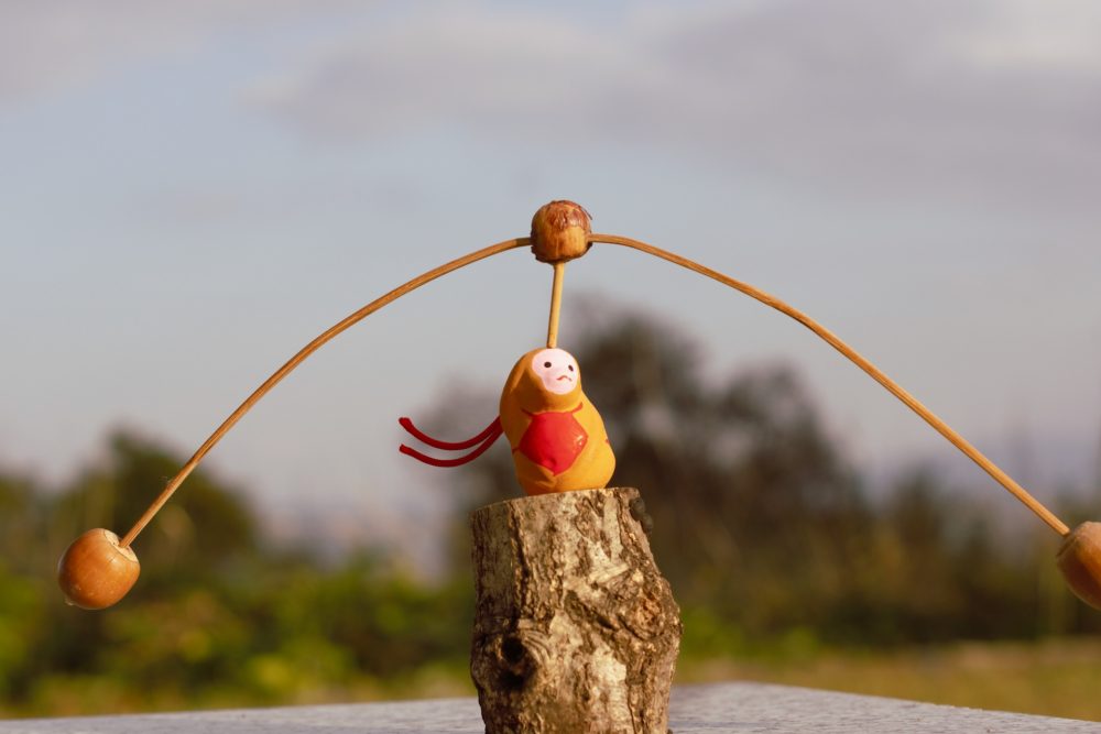 バランス調整術　やじろべえ